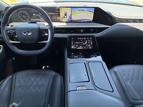 Used 2025 INFINITI QX80 Autograph w/ Autograph Exterior Package AWD/4WD image 17
