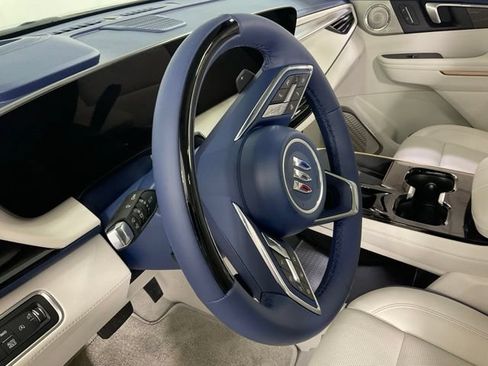 Used 2025 Buick Enclave Avenir w/ Super Cruise Package AWD/4WD image 27