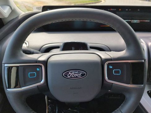 New 2025 Ford Expedition Max Active image 30