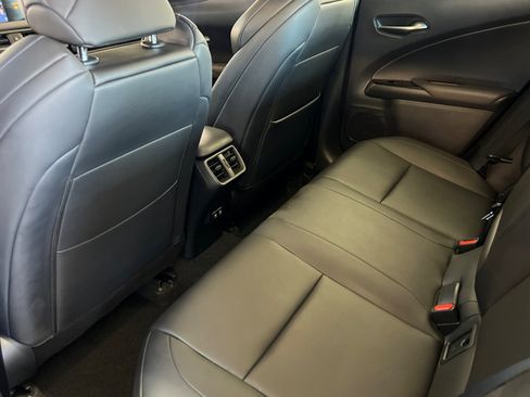 Used 2019 Lexus UX 250h F Sport w/ F Sport Premium Package AWD/4WD image 27