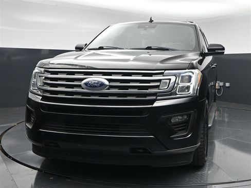 Used 2020 Ford Expedition Max XLT w/ Equipment Group 202A AWD/4WD image 2