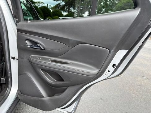 Used 2022 Buick Encore Preferred w/ Safety Package FWD image 16