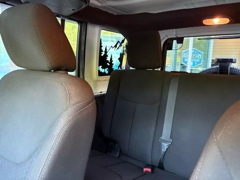 Used 2015 Jeep Wrangler Unlimited Sport w/ Quick Order Package 24S AWD/4WD image 26
