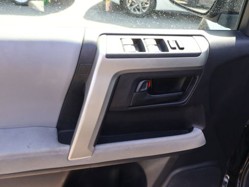 Used 2011 Toyota 4Runner SR5 image 67