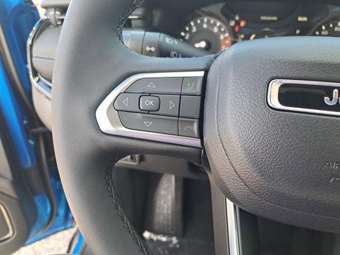 New 2026 Jeep Compass Latitude image 12