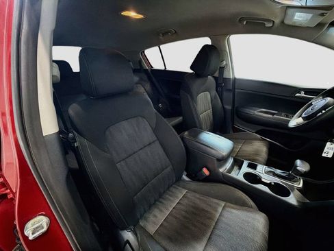 Used 2022 Kia Sportage LX AWD/4WD image 28