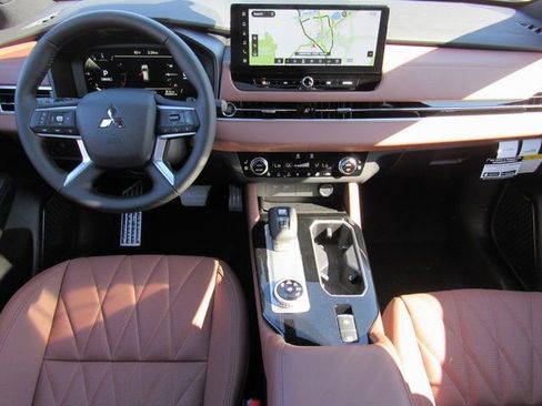 New 2026 Mitsubishi Outlander SEL FWD image 9