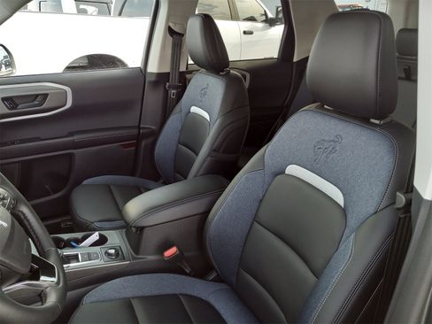 Used 2025 Ford Bronco Sport Outer Banks w/ Outer Banks Tech Package+ image 12