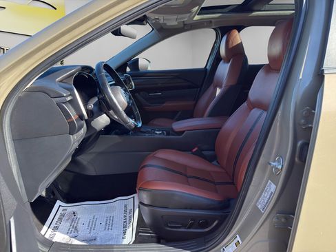 Used 2023 MAZDA CX-50 Meridian Edition w/ Cargo Package image 9