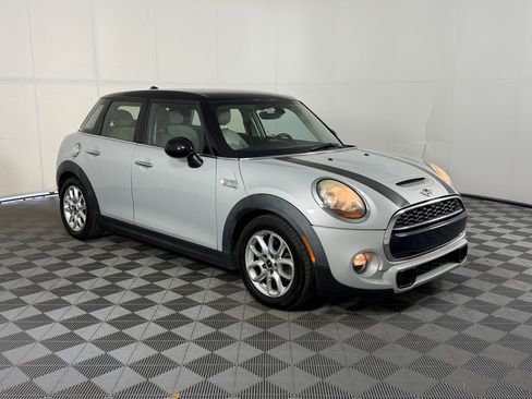 Used 2017 MINI Cooper S FWD image 7
