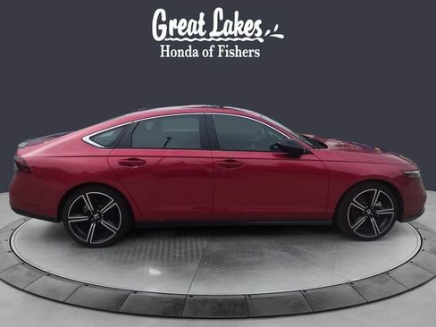 Used 2025 Honda Accord Sport image 6