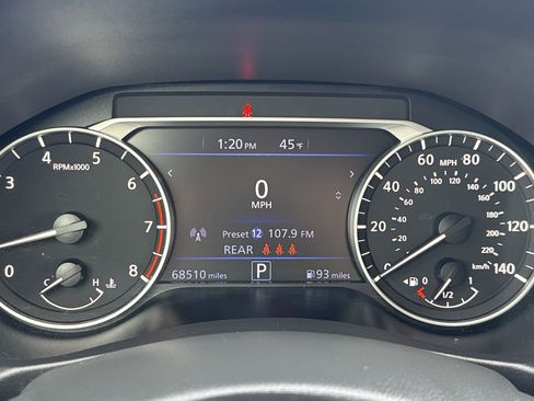 Used 2024 Nissan Altima 2.5 SV image 19