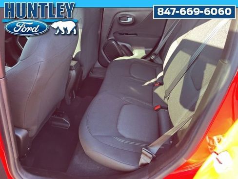 Used 2021 Jeep Renegade Sport image 12