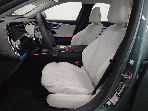 New 2026 Mercedes-Benz E 350 4MATIC Sedan image 13