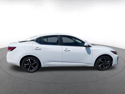 Used 2025 Nissan Sentra SV FWD image 13