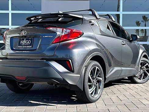 Used 2022 Toyota C-HR XLE image 13