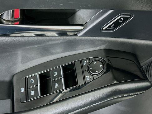 Used 2025 MAZDA CX-30 AWD 2.5 S w/ Preferred Package image 15