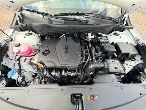 Used 2025 Kia Sportage EX FWD image 48