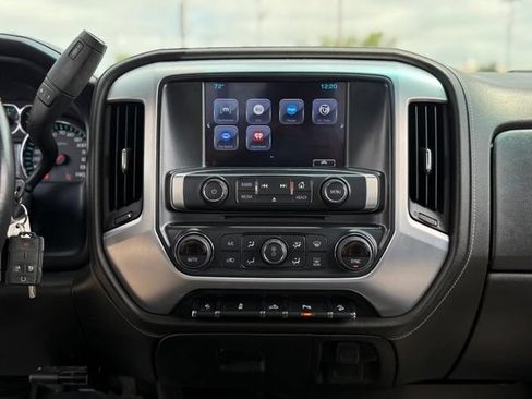 Used 2017 GMC Sierra 1500 SLE w/ SLE Value Package AWD/4WD image 16