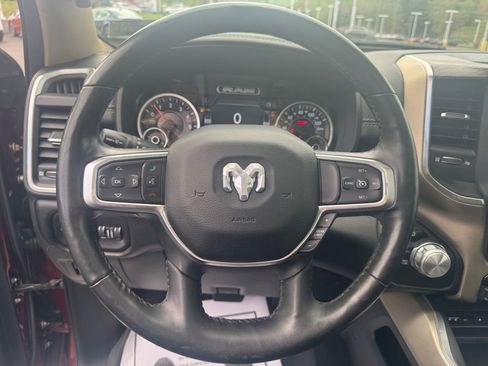 Used 2019 RAM 1500 Laramie AWD/4WD image 15