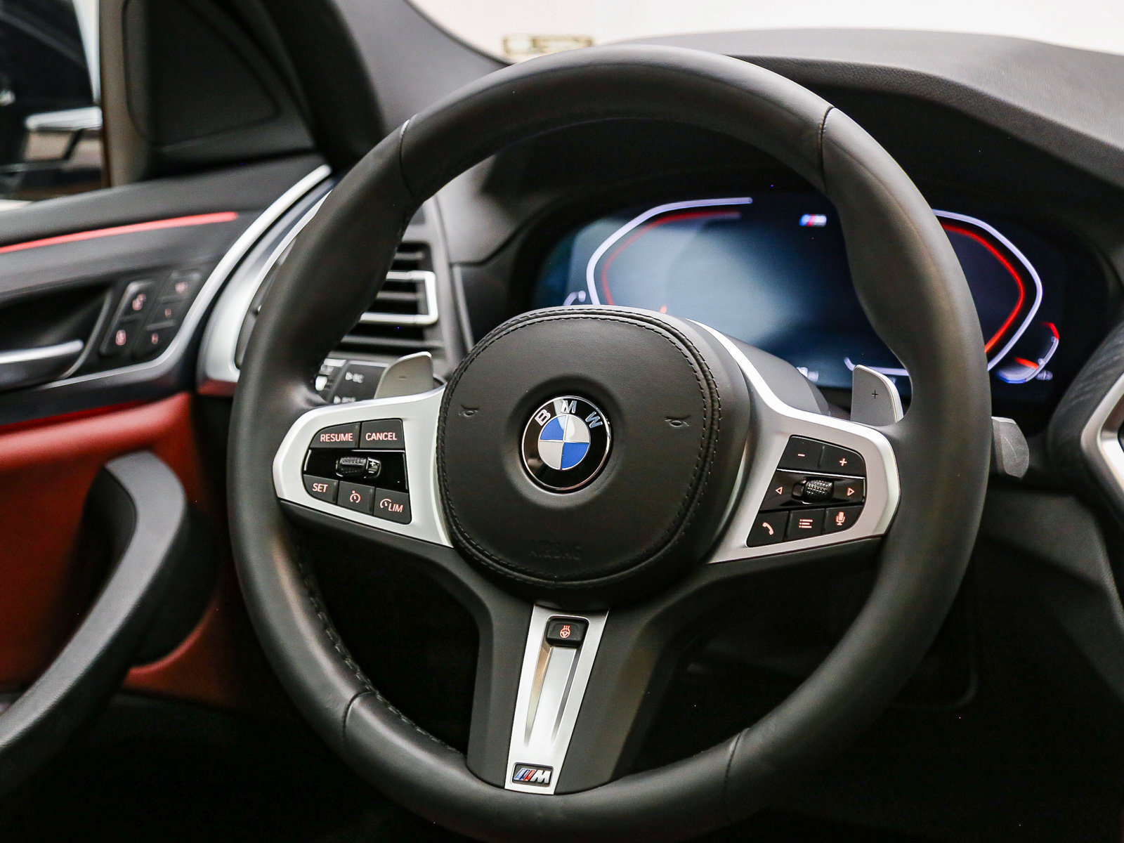 Used 2024 BMW X4 xDrive30i w/ Premium Package AWD/4WD image 16