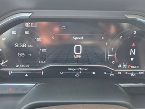 Used 2025 GMC Sierra 3500 Denali AWD/4WD image 18