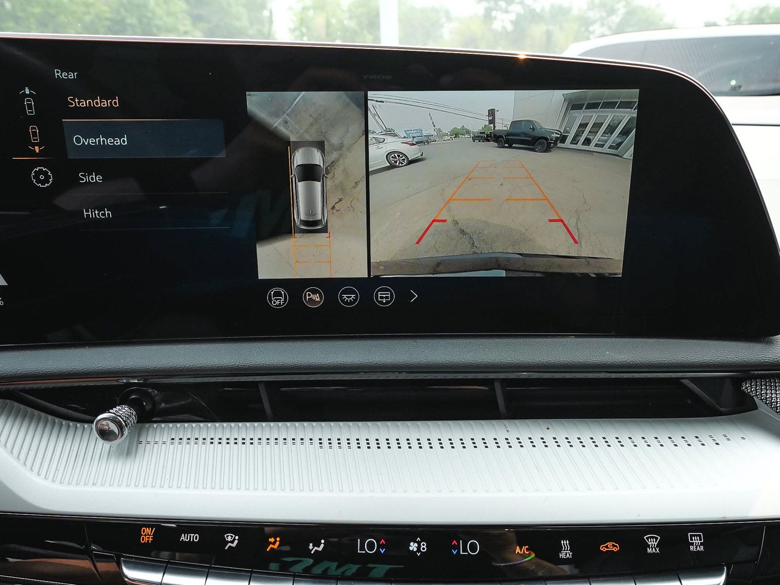 Used 2025 Cadillac Optiq Luxury 1 AWD/4WD image 30
