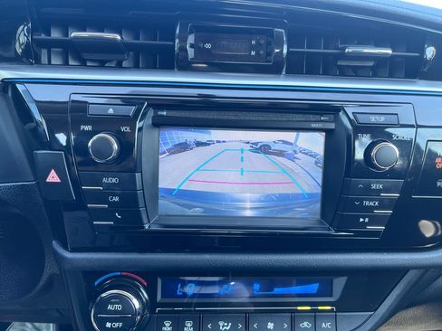 Used 2016 Toyota Corolla S FWD image 15