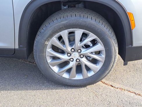 New 2026 Buick Enclave Preferred w/ Power Package image 4