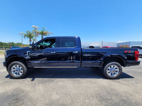 Used 2022 Ford F350 Platinum AWD/4WD image 7