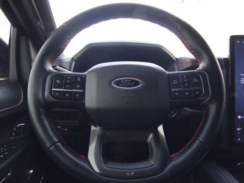 Used 2023 Ford Expedition Max Limited image 21