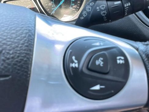 Used 2015 Ford Escape SE w/ Equipment Group 201A FWD image 50