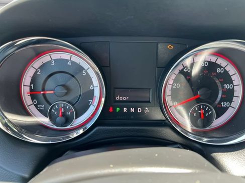 Used 2019 Dodge Grand Caravan SXT FWD image 14