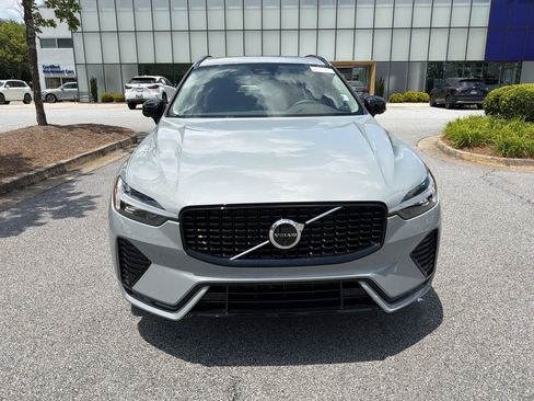 Used 2024 Volvo XC60 B5 Plus w/ Protection Package Premier AWD/4WD image 6