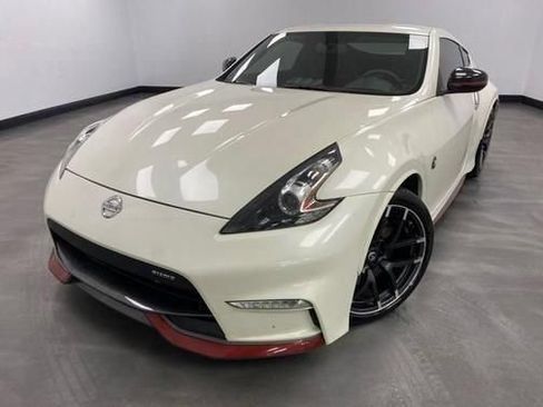 Used 2016 Nissan 370Z NISMO RWD image 1