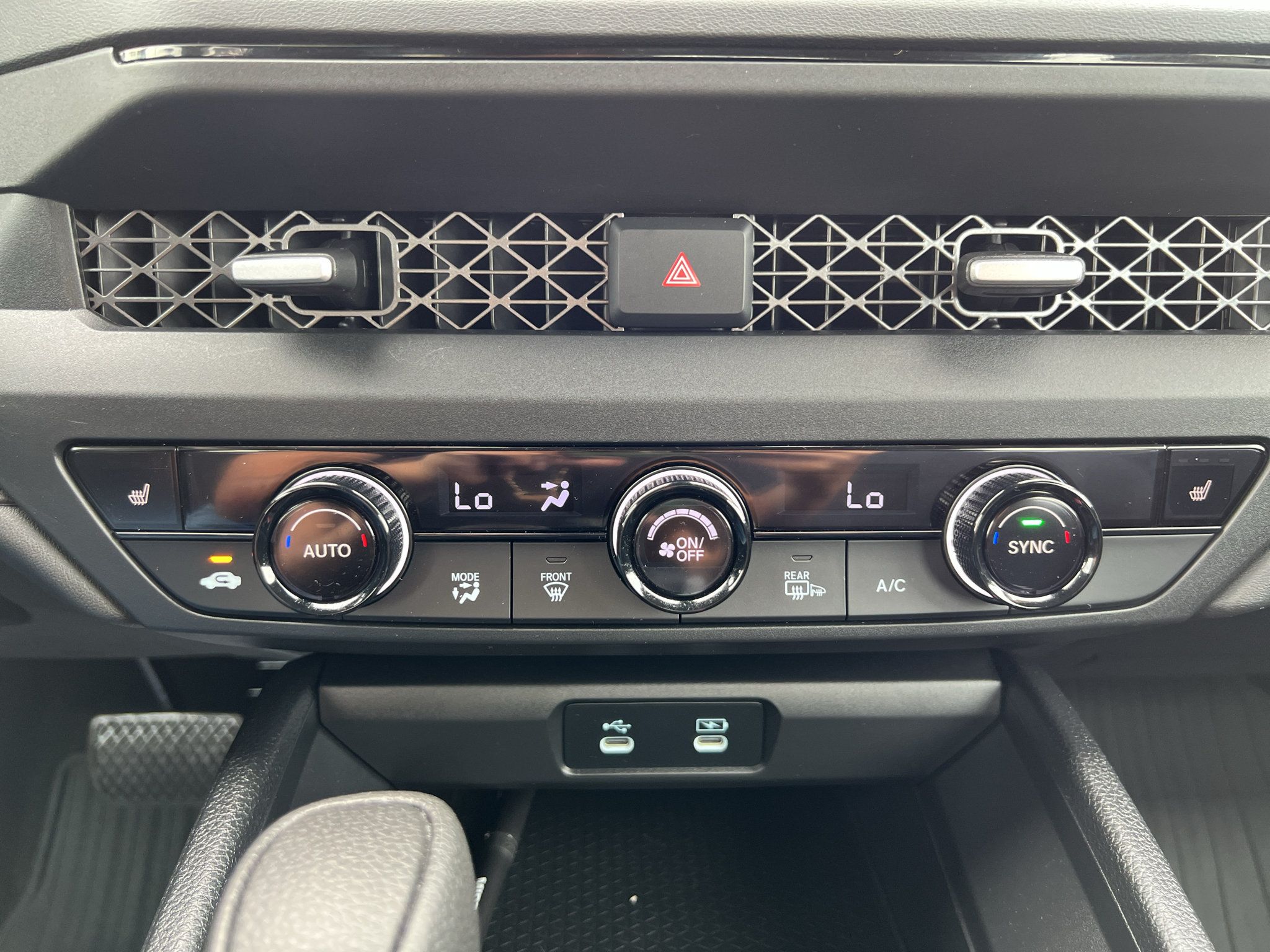 Used 2025 Honda Accord SE image 17
