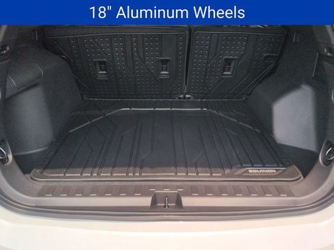 Certified 2024 Chevrolet Equinox Premier AWD/4WD image 24