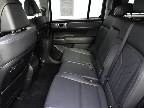 Used 2025 Hyundai Santa Fe SEL AWD/4WD image 21