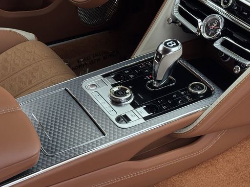 New 2026 Bentley Flying Spur Plug-In Hybrid image 78