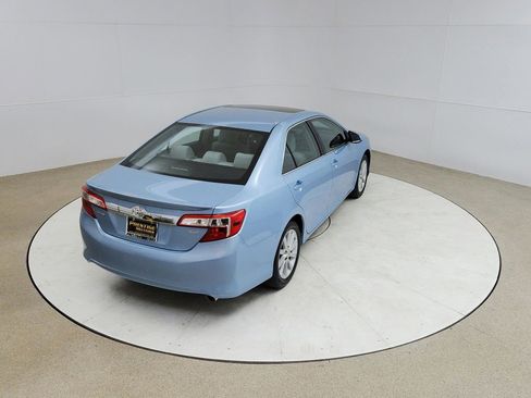 Used 2012 Toyota Camry XLE FWD image 18