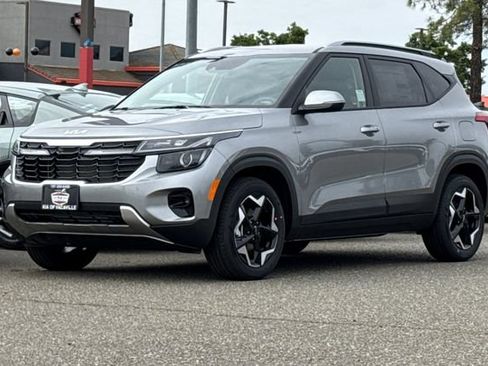 New 2026 Kia Seltos S FWD image 8