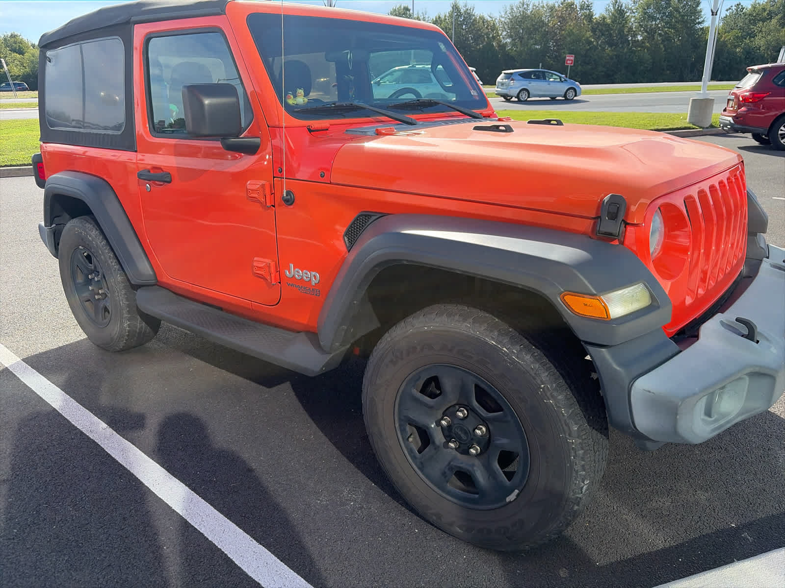 Used 2018 Jeep Wrangler Sport AWD/4WD image 3
