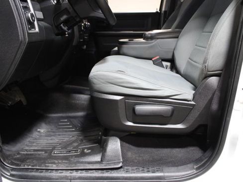 Used 2014 RAM 1500 Express image 17