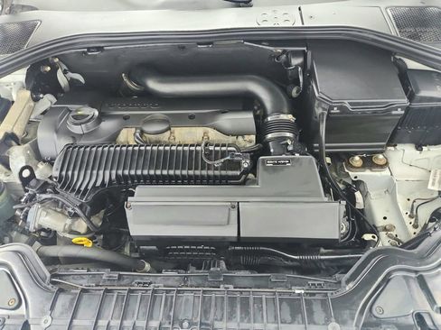 Used 2016 Volvo V60 T5 Cross Country image 40