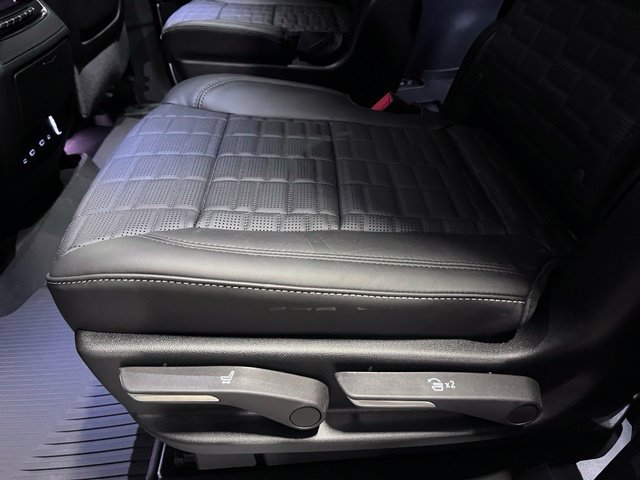 Used 2026 Cadillac Escalade V w/ LPO, ONYX Package AWD/4WD image 20
