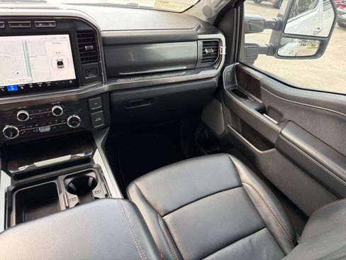 Used 2024 Ford F250 Lariat w/ Chrome Package AWD/4WD image 29