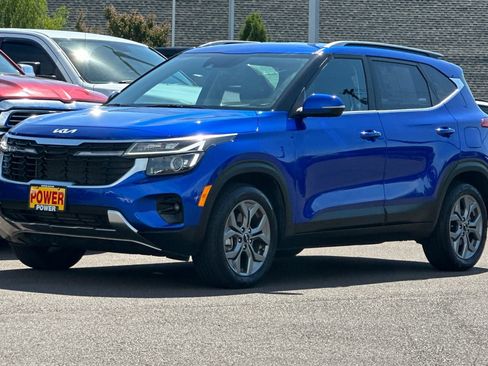 Used 2024 Kia Seltos S AWD/4WD image 8