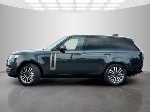 New 2026 Land Rover Range Rover SE AWD/4WD image 3