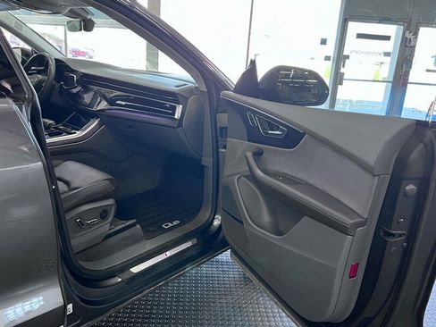 Used 2019 Audi Q8 Prestige image 32
