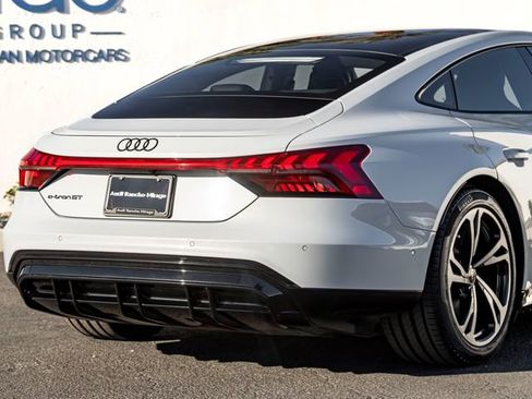 Used 2023 Audi e-tron GT Prestige w/ Prestige Package image 8